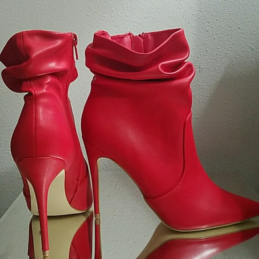 "Zelda" High Heeled Booties